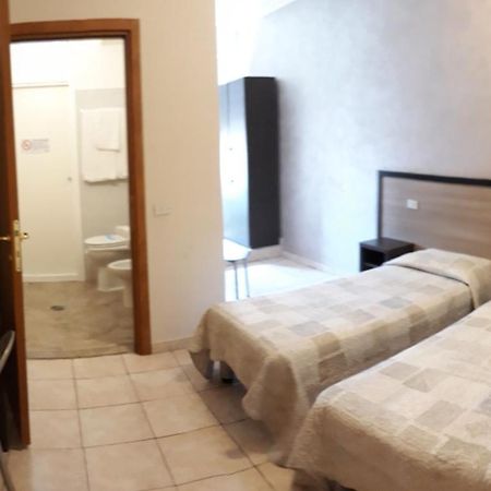 Hotel Salus Mailand Exterior foto