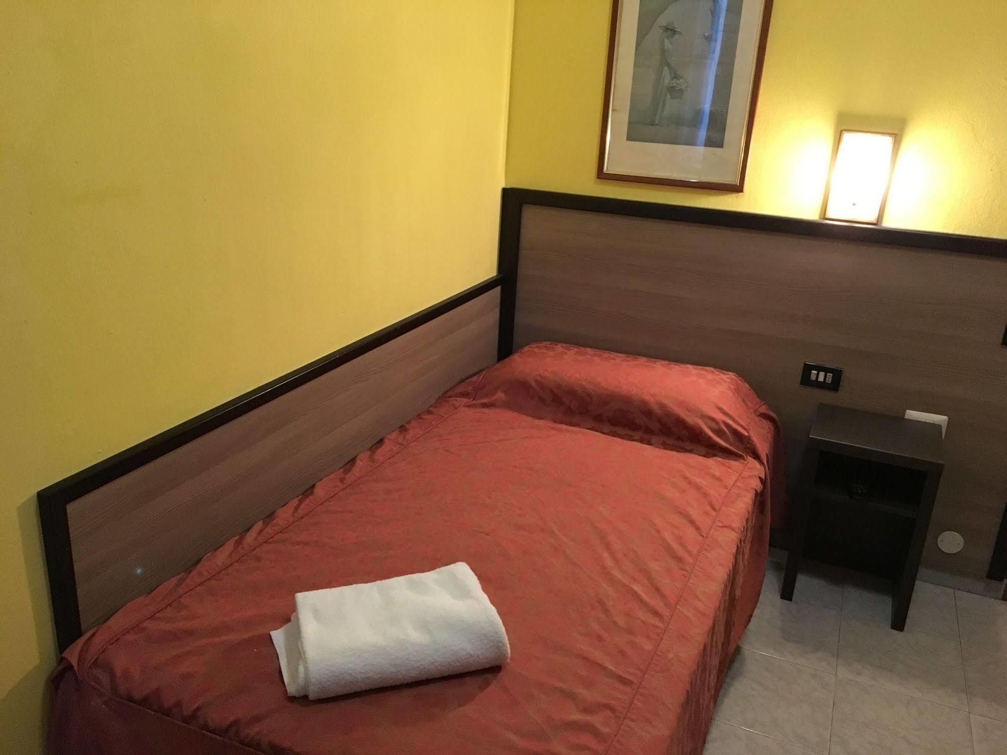 Hotel Salus Mailand Exterior foto